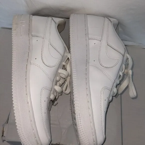 Nike Air Force One Sneaker White Classic Youth 5 Excellent