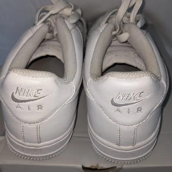 Nike Air Force One Sneaker White Classic Youth 5 Excellent