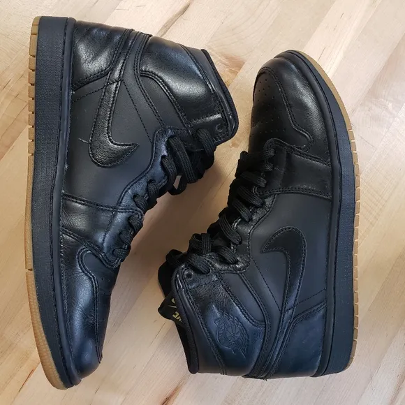 Nike Air Jordan 1 Black Gum High-Top Sneakers