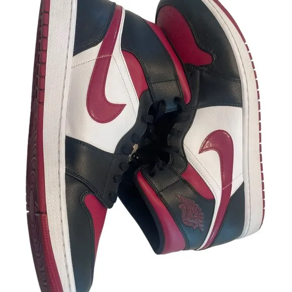 Nike Air Jordan 1 Shoes Mens US 15 Mid Bred Toe Noble Red Black White 554724-066