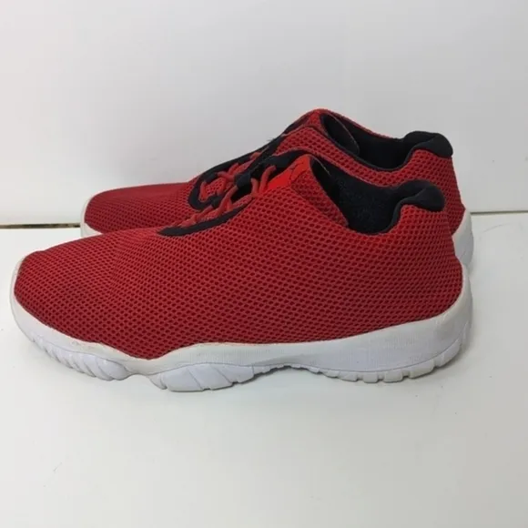 Nike Air‎ Jordan Future Low 3M University Red Men's Size 9.5 Sneakers 718948-600