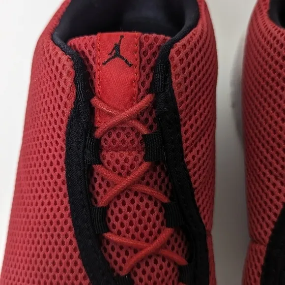 Nike Air‎ Jordan Future Low 3M University Red Men's Size 9.5 Sneakers 718948-600