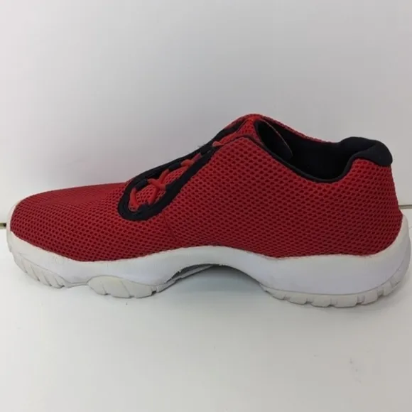 Nike Air‎ Jordan Future Low 3M University Red Men's Size 9.5 Sneakers 718948-600