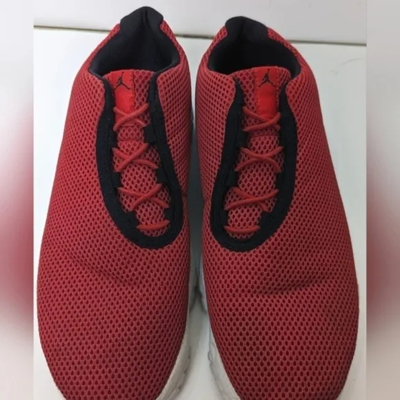 Nike Air‎ Jordan Future Low 3M University Red Men's Size 9.5 Sneakers 718948-600