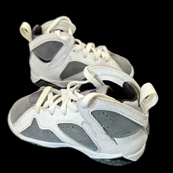 Nike Air Jordan Kids Retro Sneakers White, Flint Gray, Purple Logo Size 8C