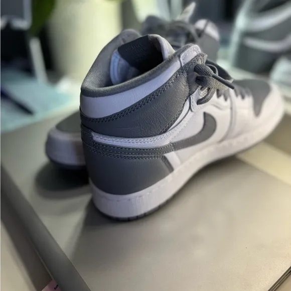 Nike Air Kids Shoes - Gray and White