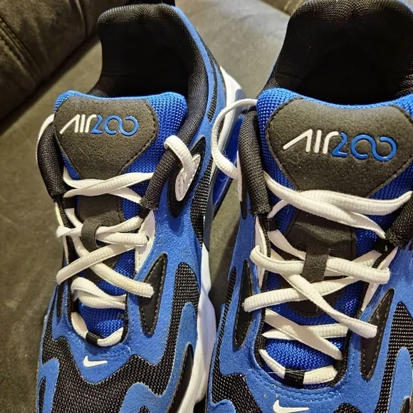 NIKE AIR MAX 200 team royal Sz7Youth