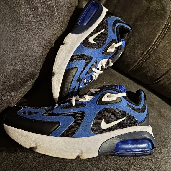 NIKE AIR MAX 200 team royal Sz7Youth