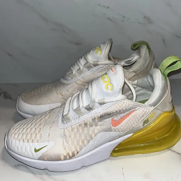 Nike air max 270 mama white yellow sneakers shoes sz 6.  (E1)