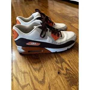 Nike Air Max 90 Men’s 12 White Mahogany Safety Orange