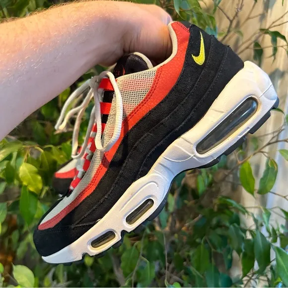 Nike Air Max 95 Bright Crimson Sneakers Size 8