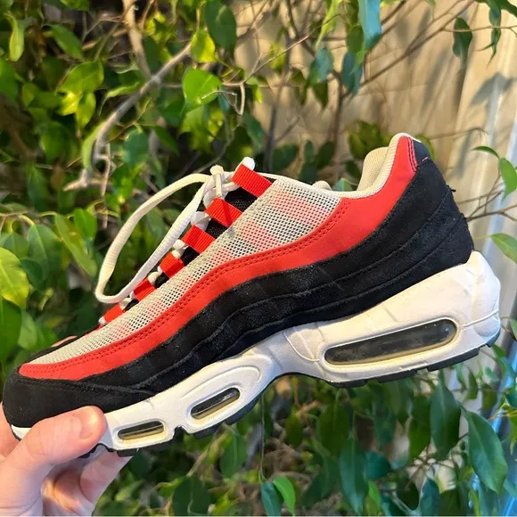 Nike Air Max 95 Bright Crimson Sneakers Size 8
