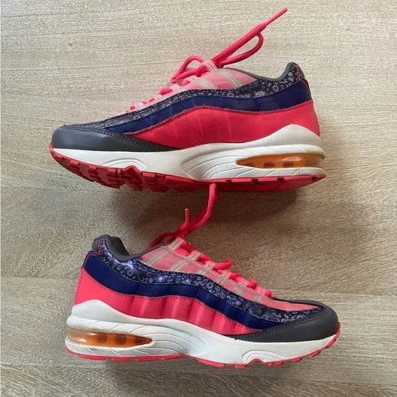 Nike Air Max 95 Purple Racer Pink Retro Doodle Sneakers Tennis Shoes Colorful