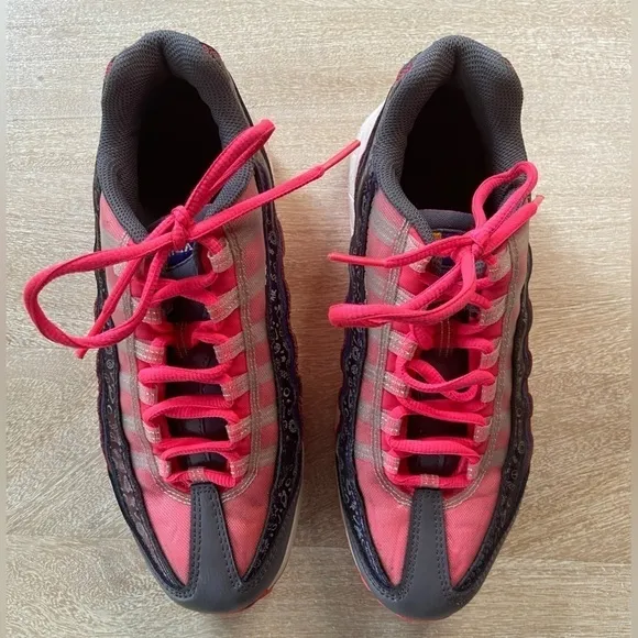 Nike Air Max 95 Purple Racer Pink Retro Doodle Sneakers Tennis Shoes Colorful