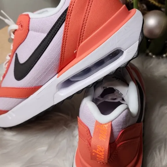 Nike Air Max DawnWomen's Shoes size7 new