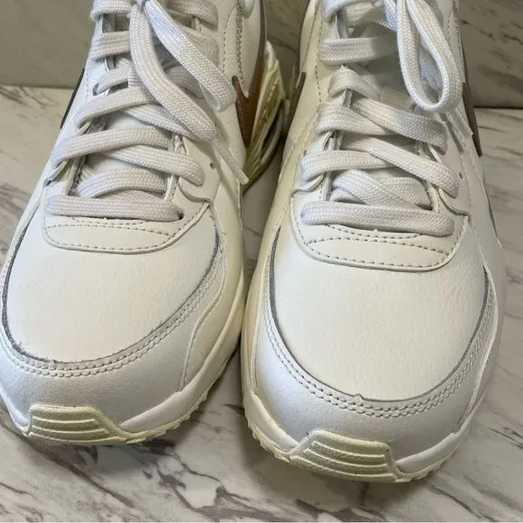 Nike Air Max EXCEE Running Shoes Natural White Rose Gold Women’s Sz 6.5 NEW.