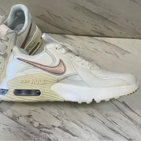 Nike Air Max EXCEE Running Shoes Natural White Rose Gold Women’s Sz 6.5 NEW.