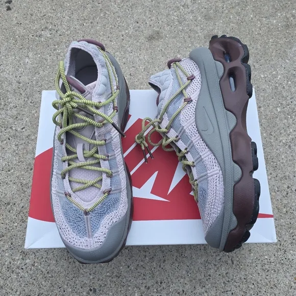 Nike Air Max Fkynit Venture  Sneaker Women Size 9