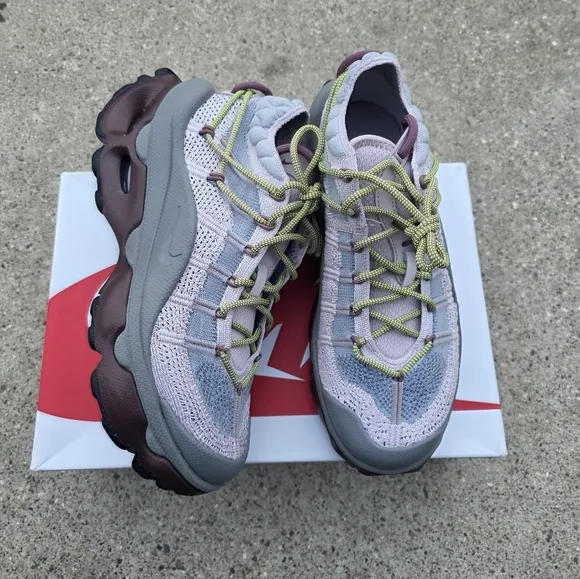 Nike Air Max Fkynit Venture  Sneaker Women Size 9