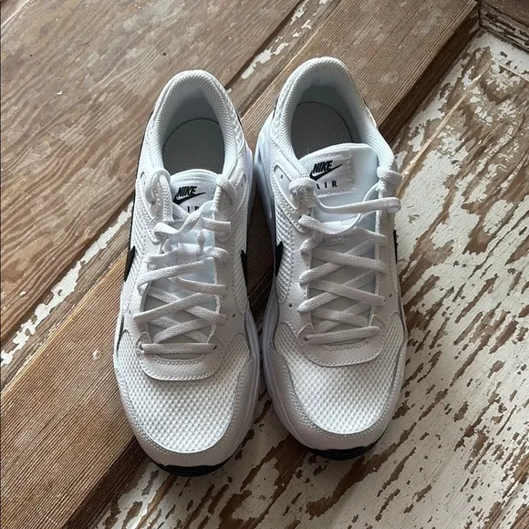 Nike AIR MAX SC - White and Black Sneakers NEW