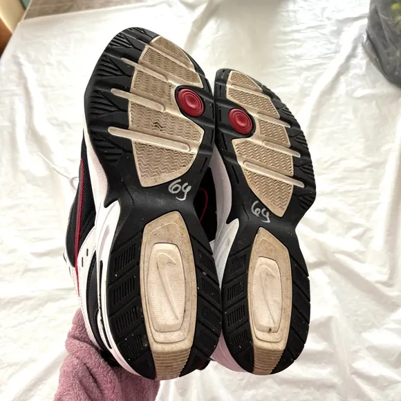 Nike Air Monarch lV walking shoes sneakers white black SZ 11. Worn 1X Indoors