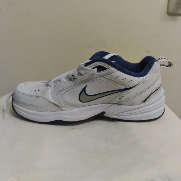 Nike Air Monarch Men's White and Blue Sneakers sz 11 wide 416355-102