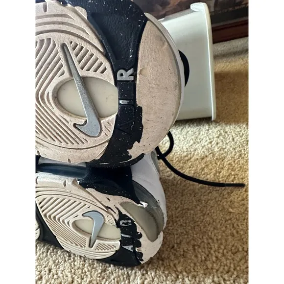 Nike Air More Uptempo 96 White Black Athletic Basketball Shoes  Men's Size 9