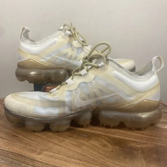 Nike Air VaporMax 2019 White Gold Womens Size 8.5 Cream Athletic Shoes