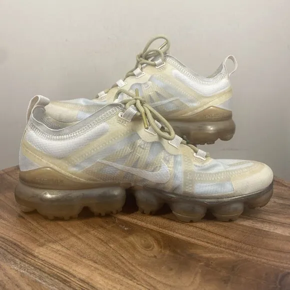 Nike Air VaporMax 2019 White Gold Womens Size 8.5 Cream Athletic Shoes