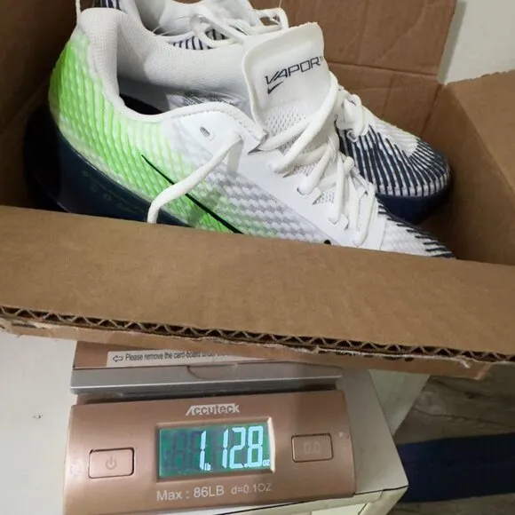 Nike Air Zoom Vapor 11 Tennis Shoes White/Green Size 6 Men  Performance no box