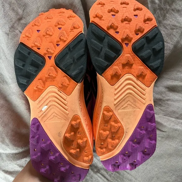 Nike Athletic Shoes Pink and Orange Performance Design