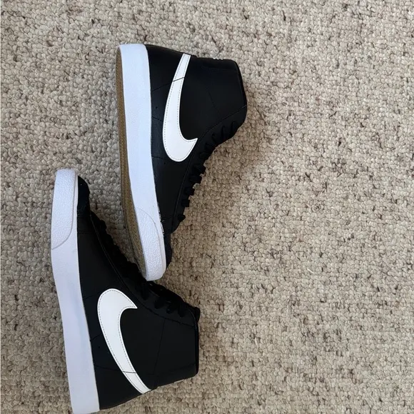Nike Blazer Mid '77 Kids Shoes