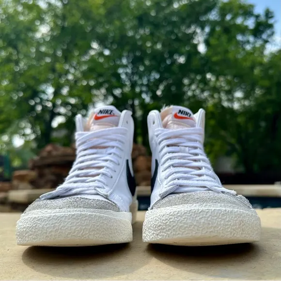 Nike Blazer Mid 77 White And Black - Size 6.5 Women’s