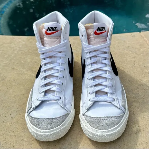 Nike Blazer Mid 77 White And Black - Size 6.5 Women’s
