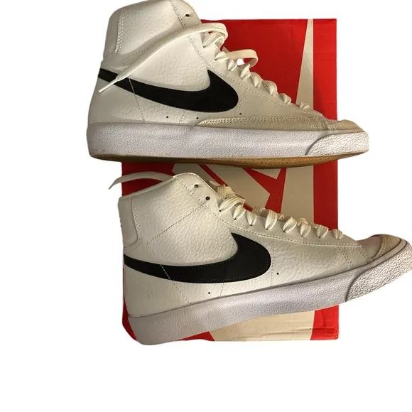 Nike Blazer Mid ‘77 White and Black Sneakers