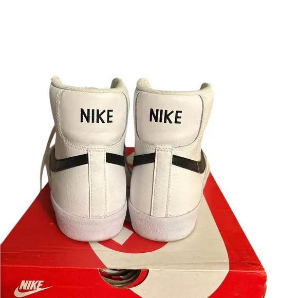 Nike Blazer Mid ‘77 White and Black Sneakers