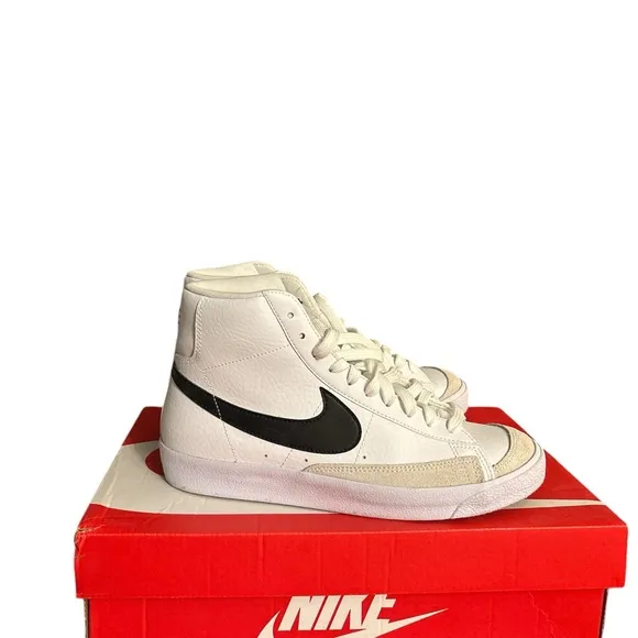 Nike Blazer Mid ‘77 White and Black Sneakers