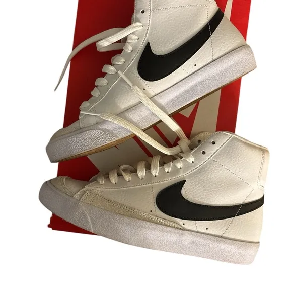 Nike Blazer Mid ‘77 White and Black Sneakers