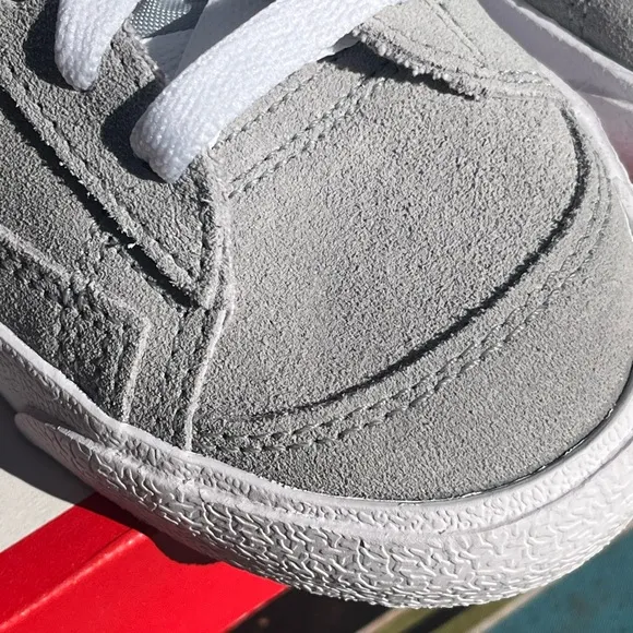Nike Blazer suede sneakers 5.5 boys or 6.5 women NWT