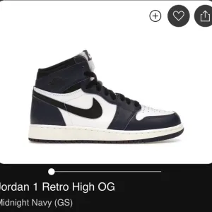 Nike Blue and White Sneakers High-Top Classic