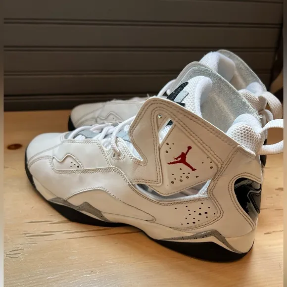 Nike Boys Air Jordan True Flight 343795-121 White Basketball Shoes Size 7Y