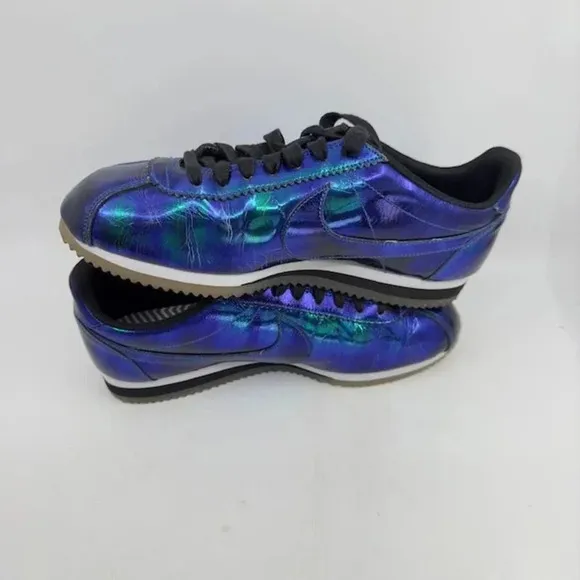 Nike Classic Cortez Leather SE Sneaker Shoes Lace-Up Iridescent Soar Womens 10