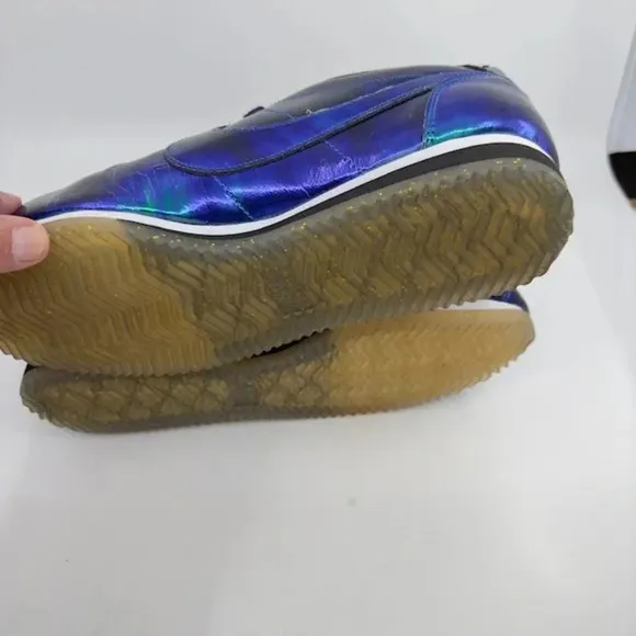 Nike Classic Cortez Leather SE Sneaker Shoes Lace-Up Iridescent Soar Womens 10