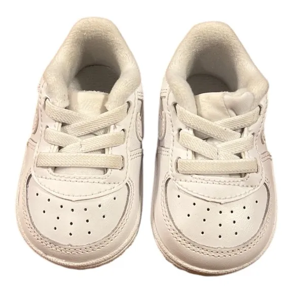 NIKE Classic White Kids Shoes