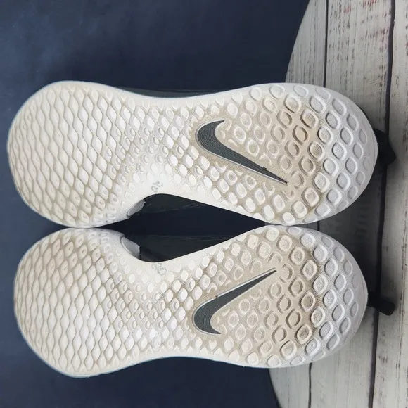 Nike Court Air Zoom NXT Hard Court Tennis Shoes Women's Size 9.5 Black White
