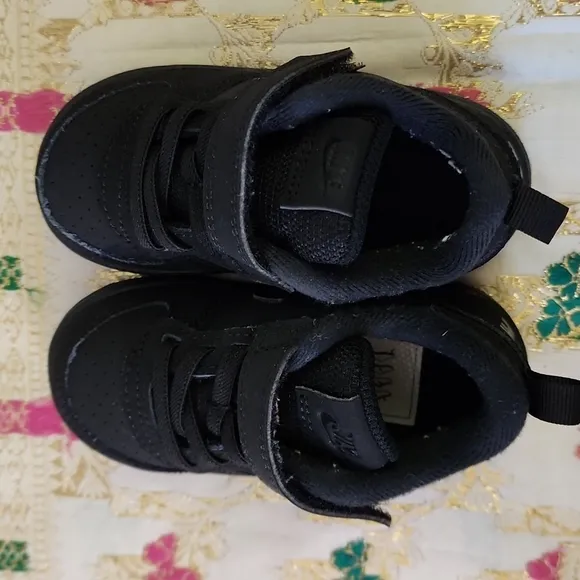Nike Court Borrow Kids Sneakers