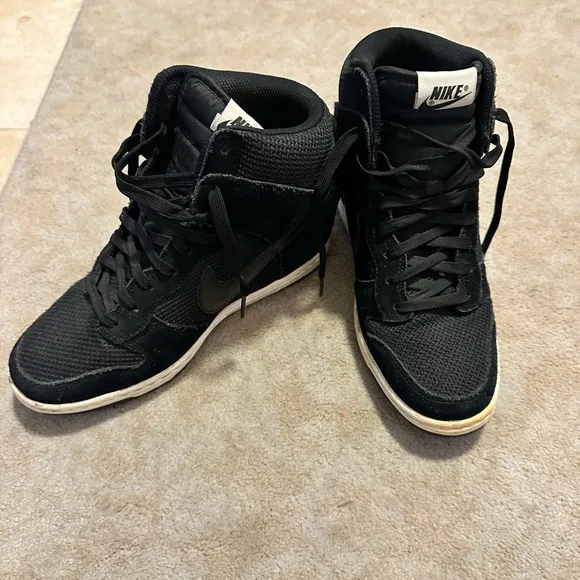 NIKE DUNK HIDDEN WEDGE BLACK SUEDE SNEAKERS SIZE 10