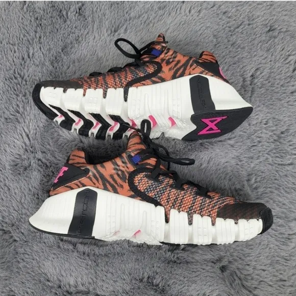 Nike Free Metcon 4 Women's Workout Shoes Size 6