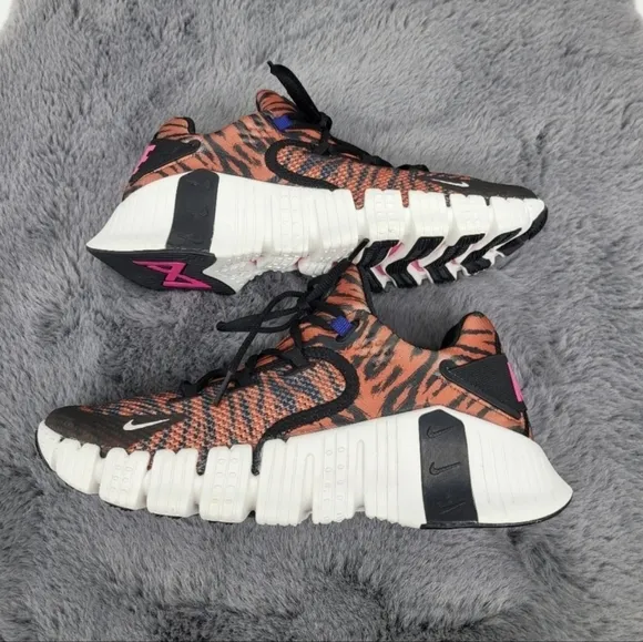 Nike Free Metcon 4 Women's Workout Shoes Size 6