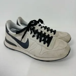 Nike Internationalist White &amp; Black Suede Sneakers Athletic cw7635-991